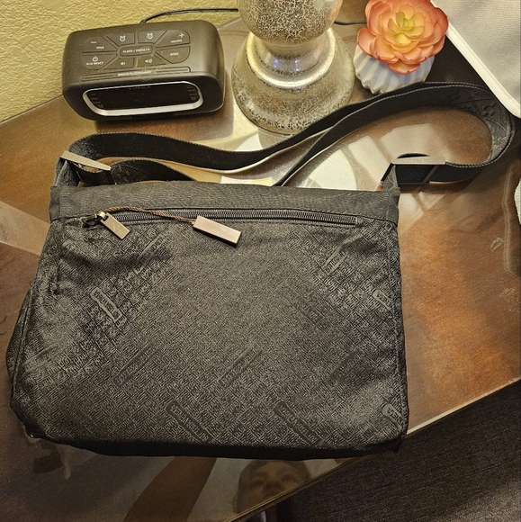 Vintage Bottega Veneta authentic crossbody - Picture 6 of 15